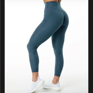 Alphalete Alphalux Wonder Leggings